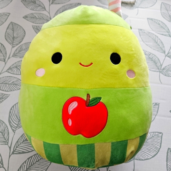 NWT!!! Squishmallows Jean the Apple Juice Box, - Picture 1 of 9